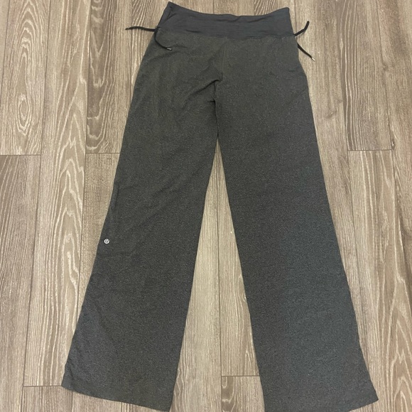 Lululemon pants 10 tall - Picture 2 of 3